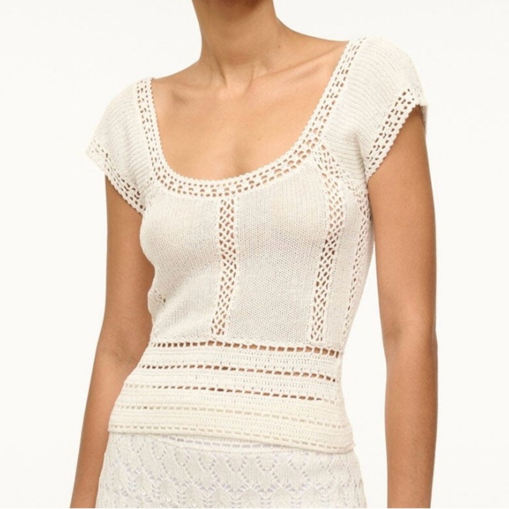 Major iso staud yara top